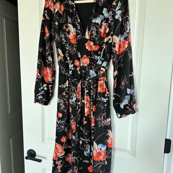 WHO WHAT WEAR Black Floral Fit & Flare Dress Size Small - Picture 1 of 5